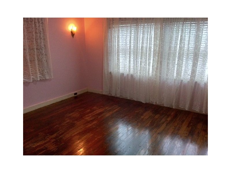 2 Hesse Street, Waroona WA 6215