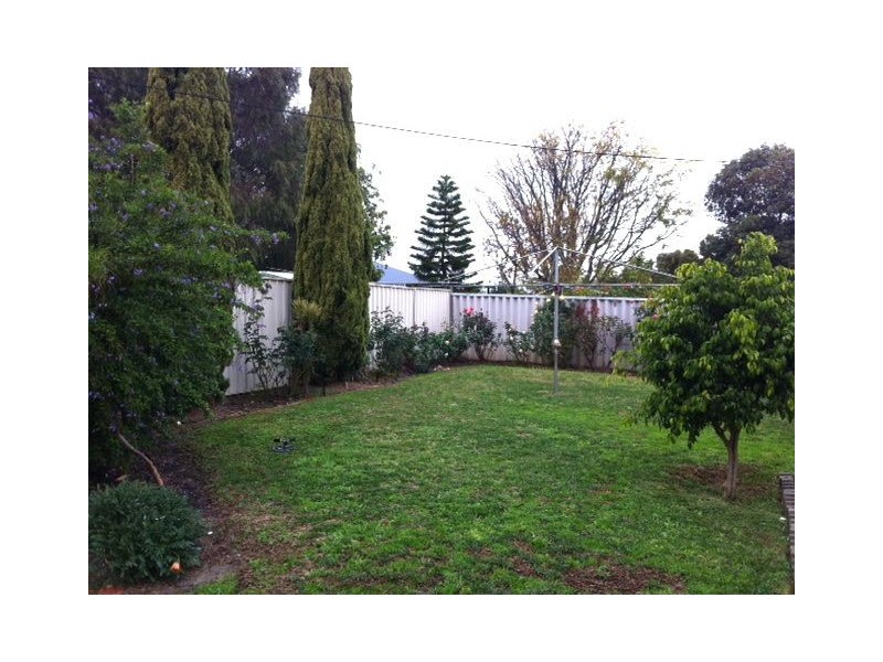 2 Hesse Street, Waroona WA 6215