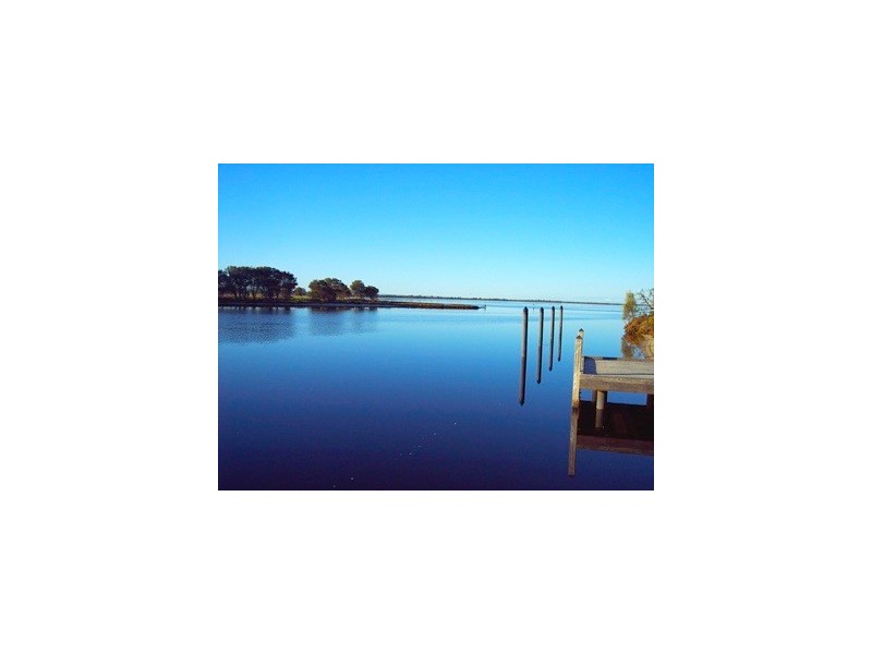 50 Batavia Quays, South Yunderup WA 6208