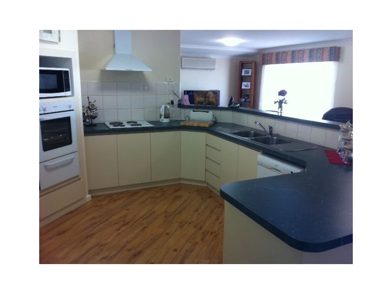 13 Elliott Street, Waroona WA 6215