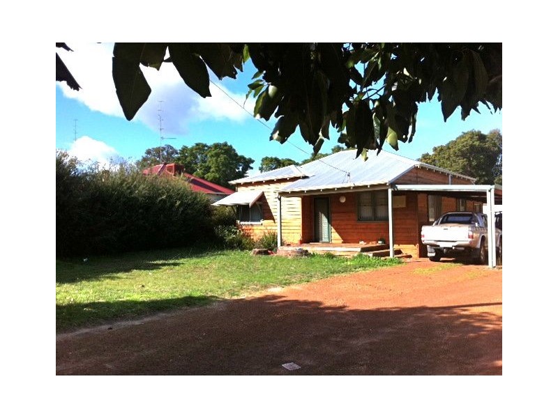 1/37 Thatcher Street, Waroona WA 6215