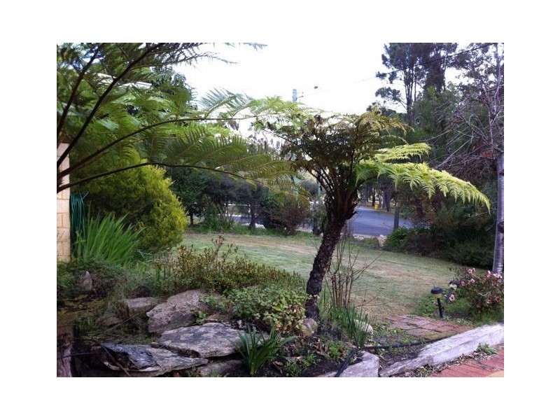 26 Wallace Road, Dwellingup WA 6213