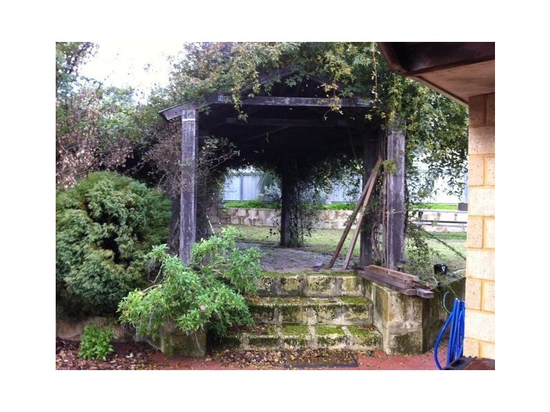 26 Wallace Road, Dwellingup WA 6213