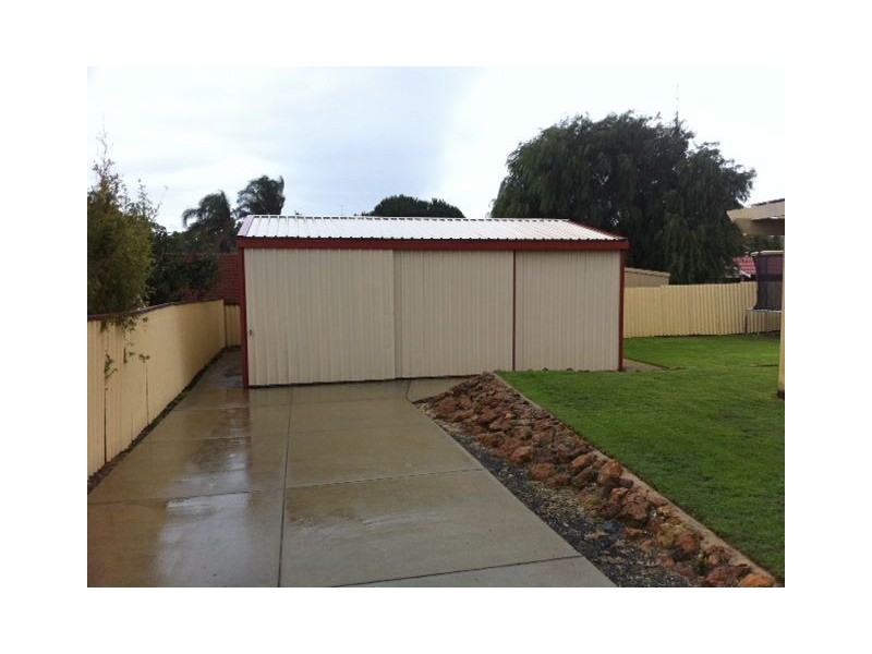 10 Hawksley Drive, Waroona WA 6215