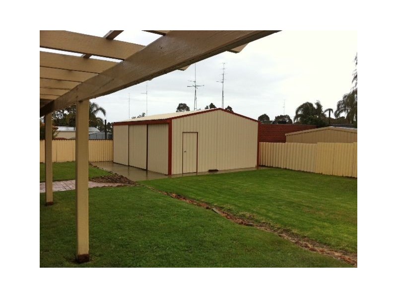 10 Hawksley Drive, Waroona WA 6215