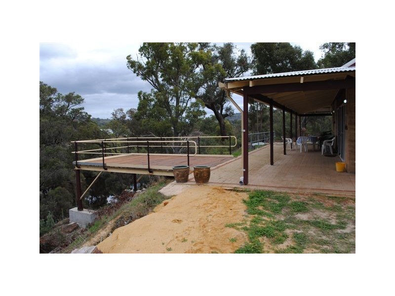 137 Castlerock Way, Boddington WA 6390