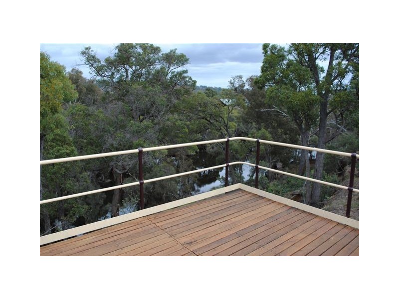 137 Castlerock Way, Boddington WA 6390