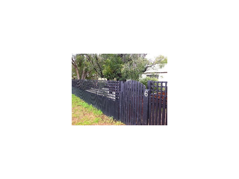 6 Marginata Crescent, Dwellingup WA 6213
