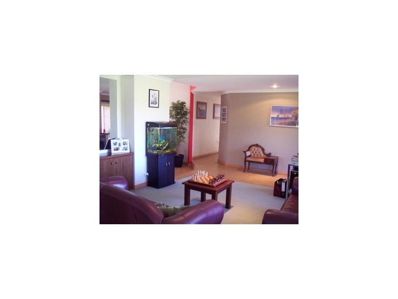 1 Adam Road, Ravenswood WA 6208