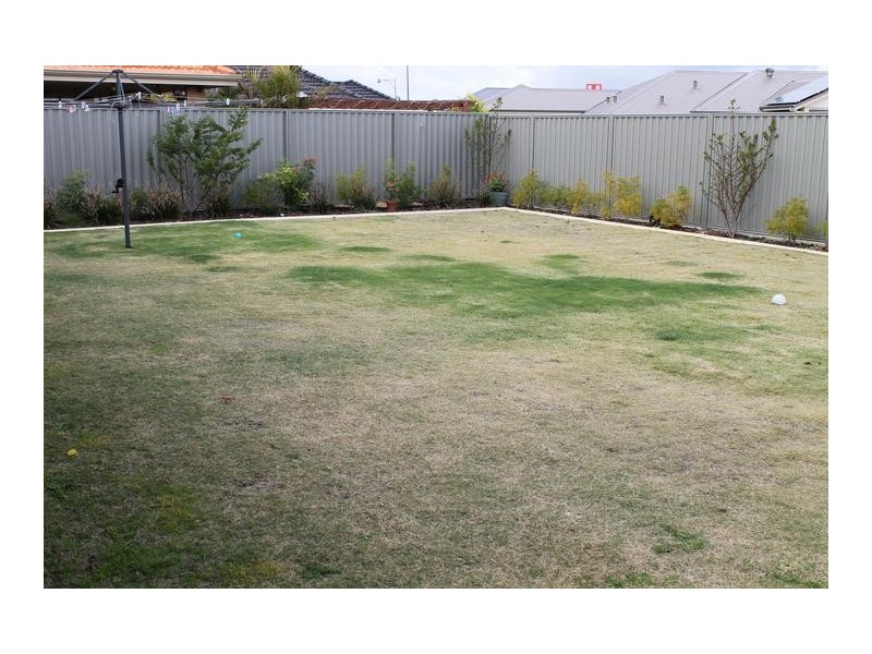11 Placid Bend, South Yunderup WA 6208