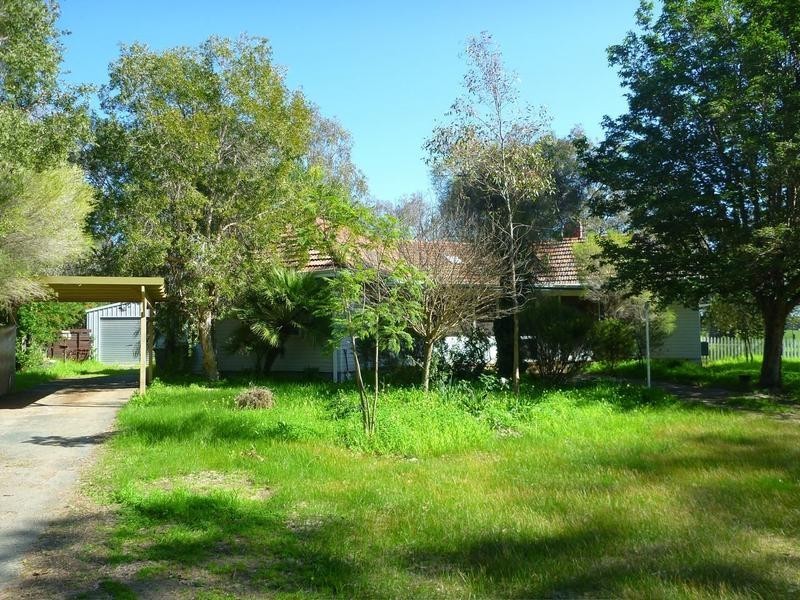 18 Paterson Road, Pinjarra WA 6208