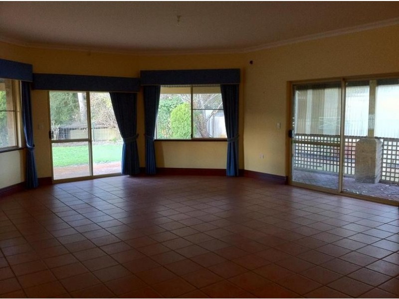 39 James Street, Pinjarra WA 6208