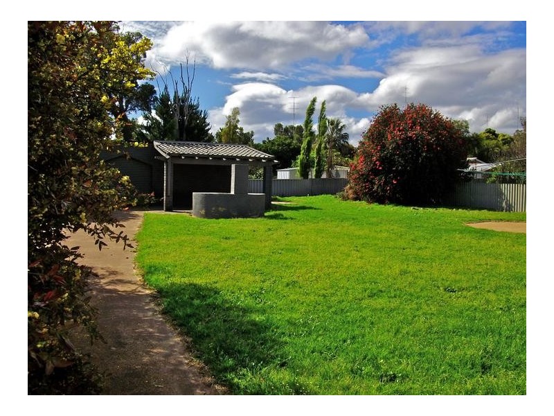 64 Millar street, Waroona WA 6215