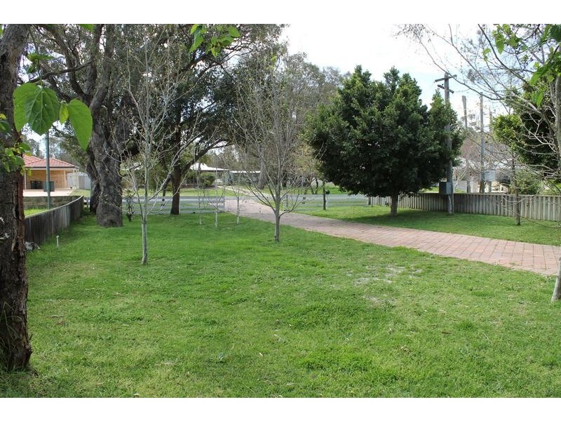 28 Culeenup Road, North Yunderup WA 6208