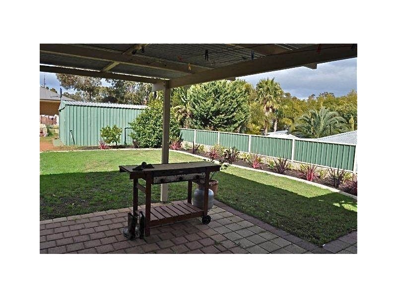 19 McDowell street, Waroona WA 6215