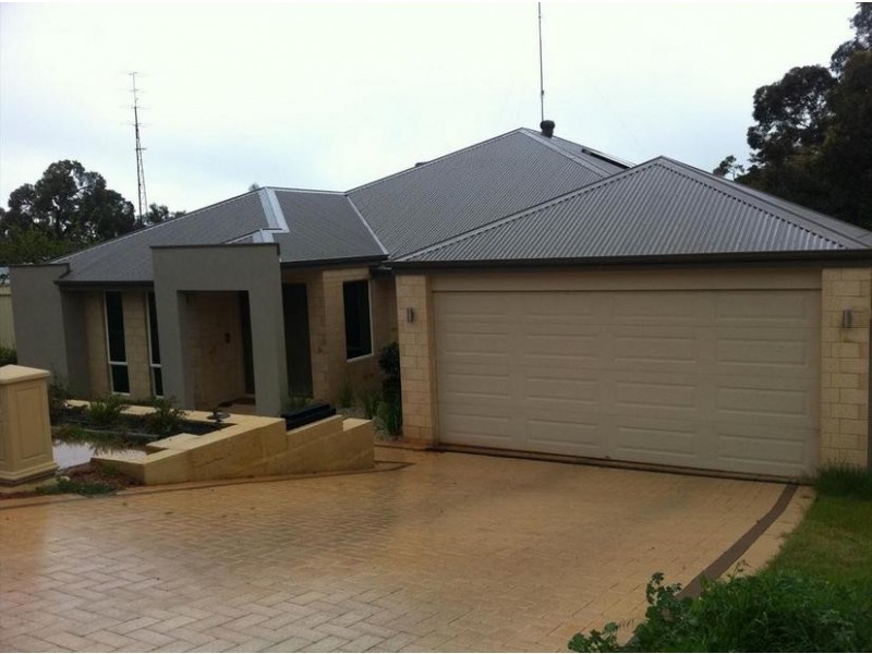 3 King street, Waroona WA 6215