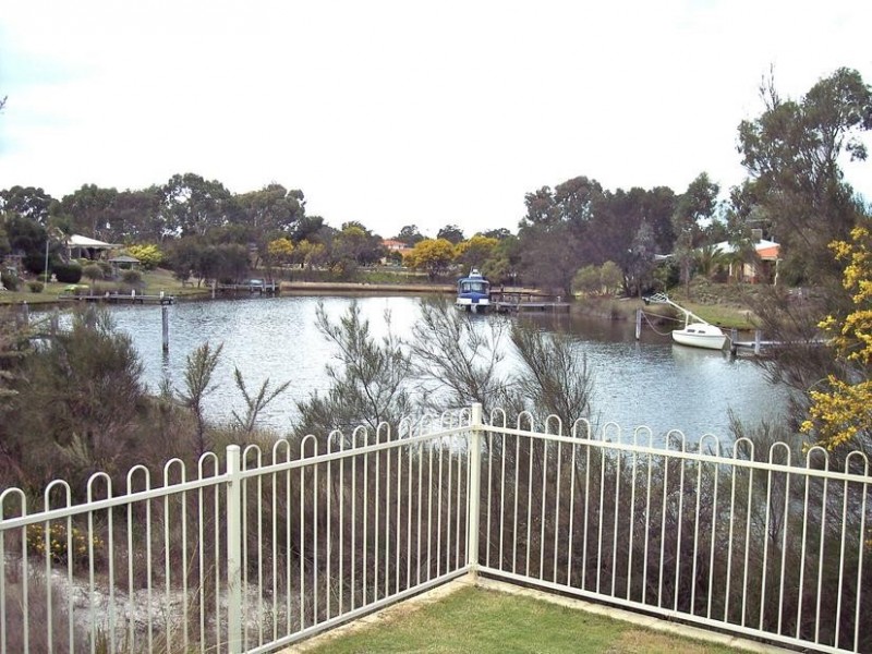 9 Pateman Place, South Yunderup WA 6208