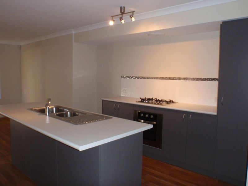 33B LOGUE STREET, Waroona WA 6215