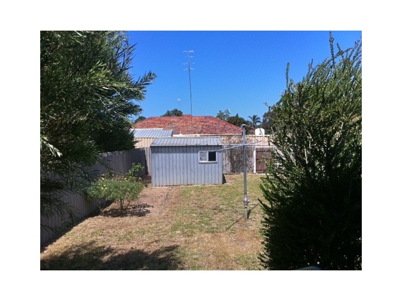 4/3A Jackson street, Waroona WA 6215