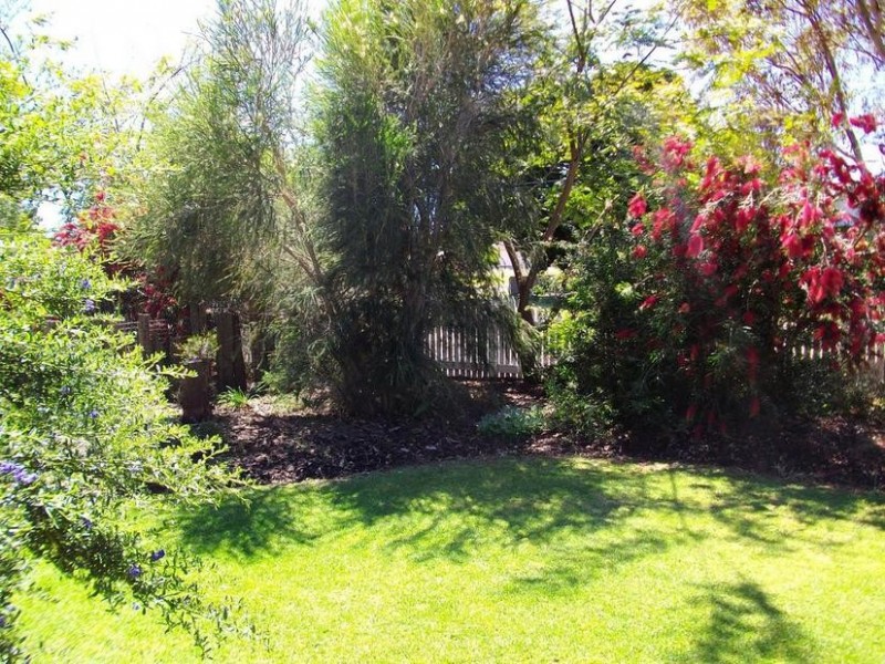 7 Sutton Street, Waroona WA 6215