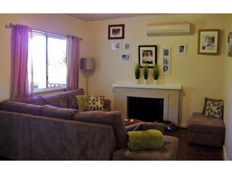 7 Sutton Street, Waroona WA 6215