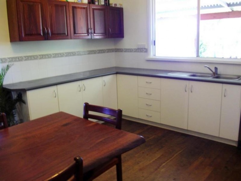 7 Sutton Street, Waroona WA 6215