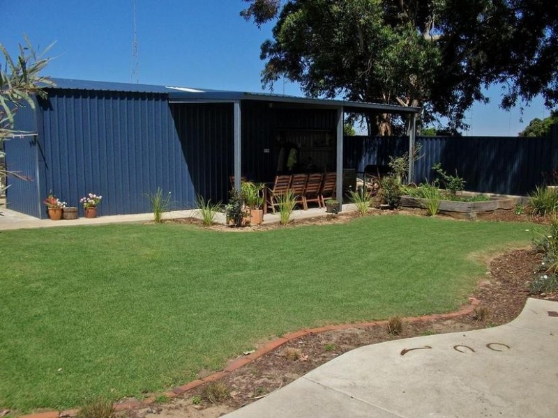 7 Sutton Street, Waroona WA 6215