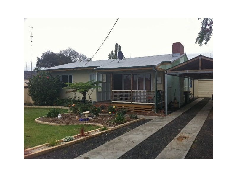 4 Fitzpatrick Street, Waroona WA 6215