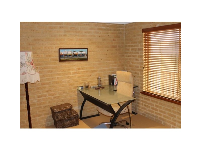 47 Allambi way, South Yunderup WA 6208