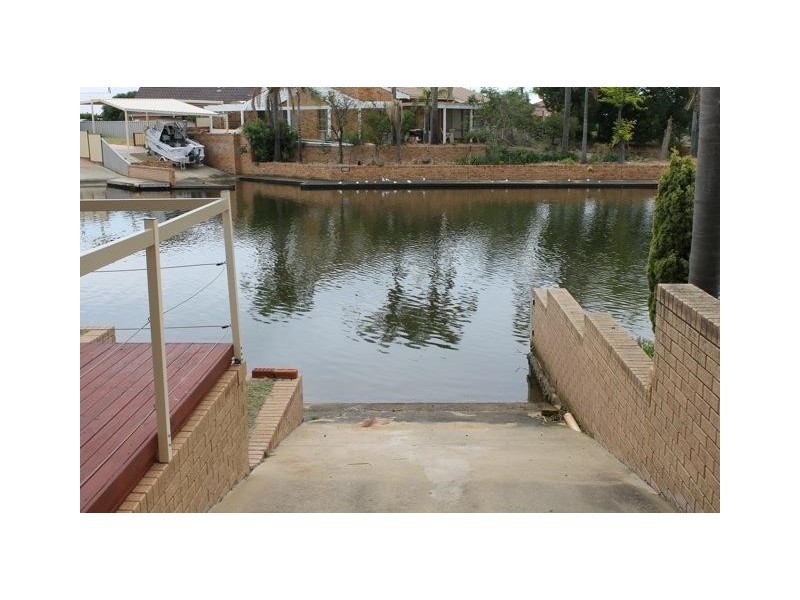 44 Kiap Road, South Yunderup WA 6208