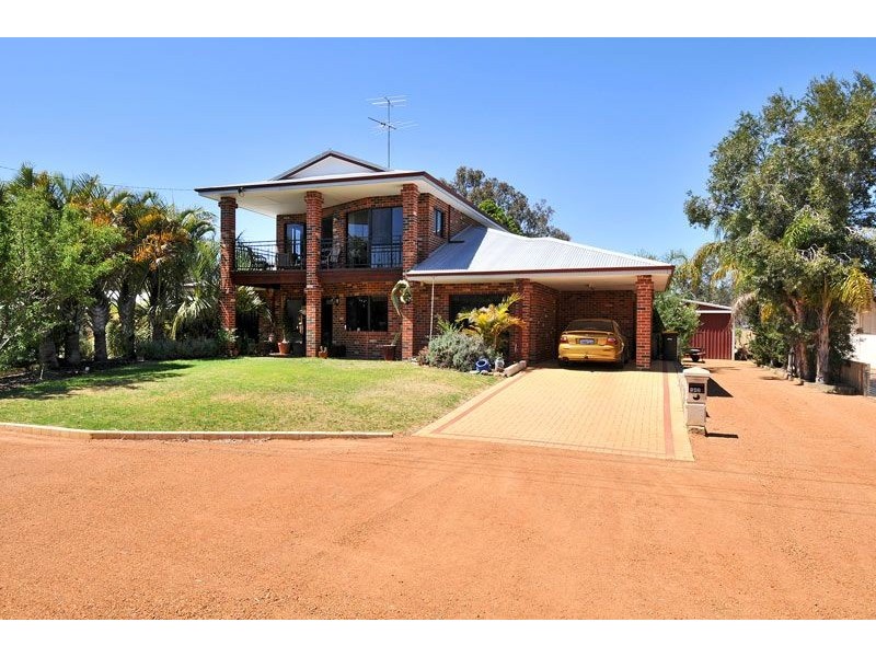 142 Banksia Terrace, South Yunderup WA 6208