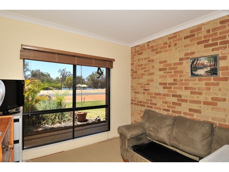 142 Banksia Terrace, South Yunderup WA 6208
