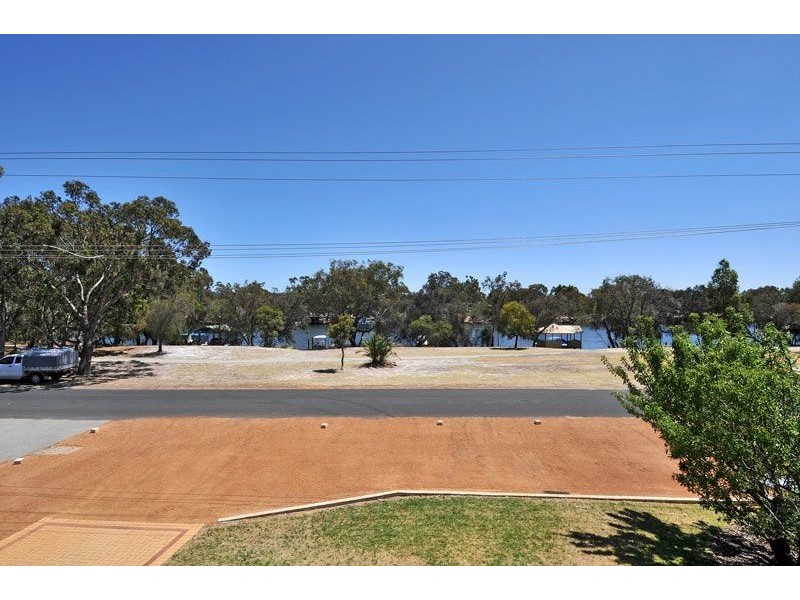 142 Banksia Terrace, South Yunderup WA 6208