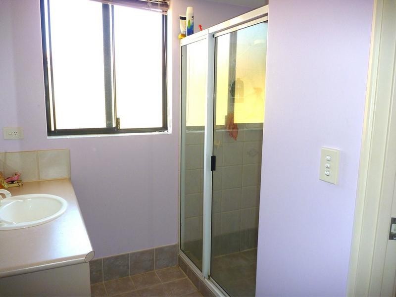 16 Country Road, Pinjarra WA 6208