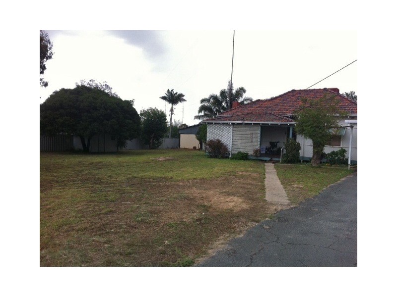 18 Thatcher Street, Waroona WA 6215