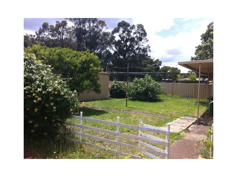 22 Green Street, Waroona WA 6215