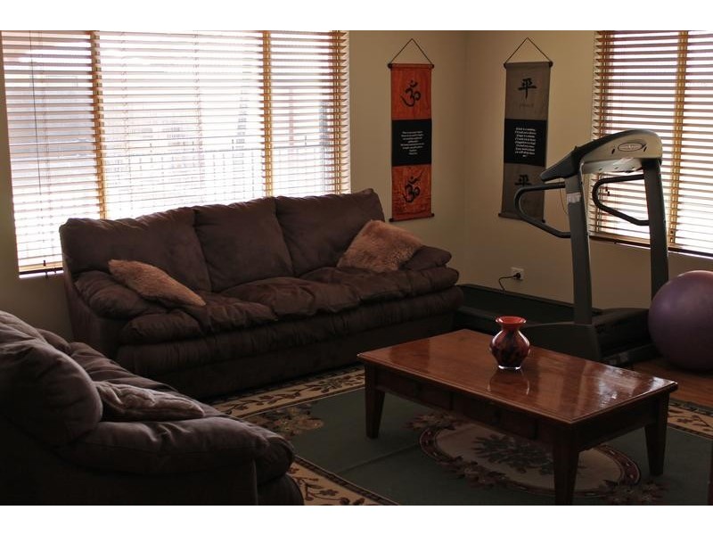 16 MEADOW LANE, Pinjarra WA 6208