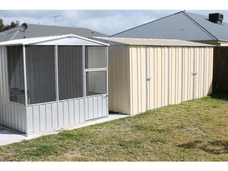 16 MEADOW LANE, Pinjarra WA 6208