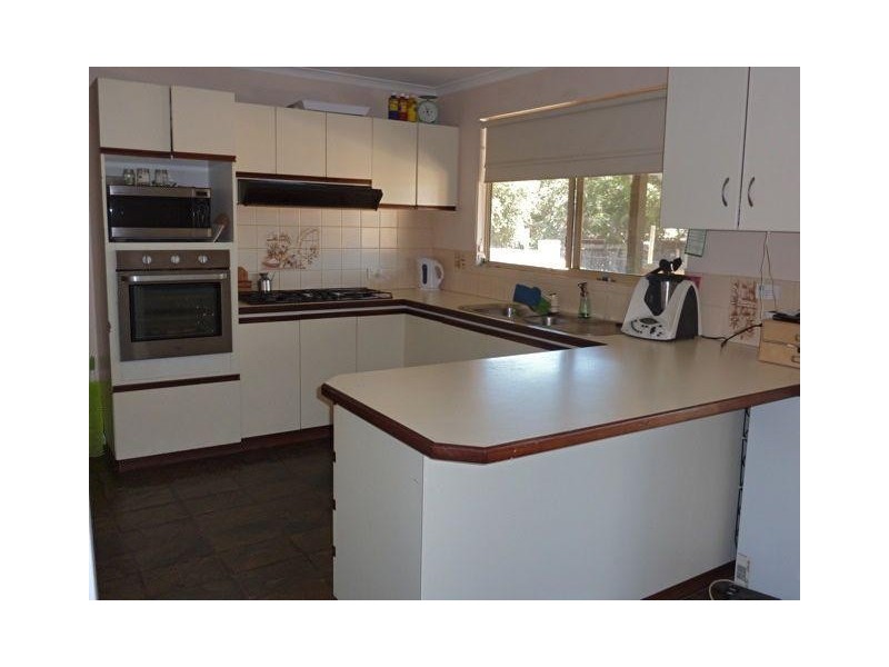 8 Adam Road, Boddington WA 6390