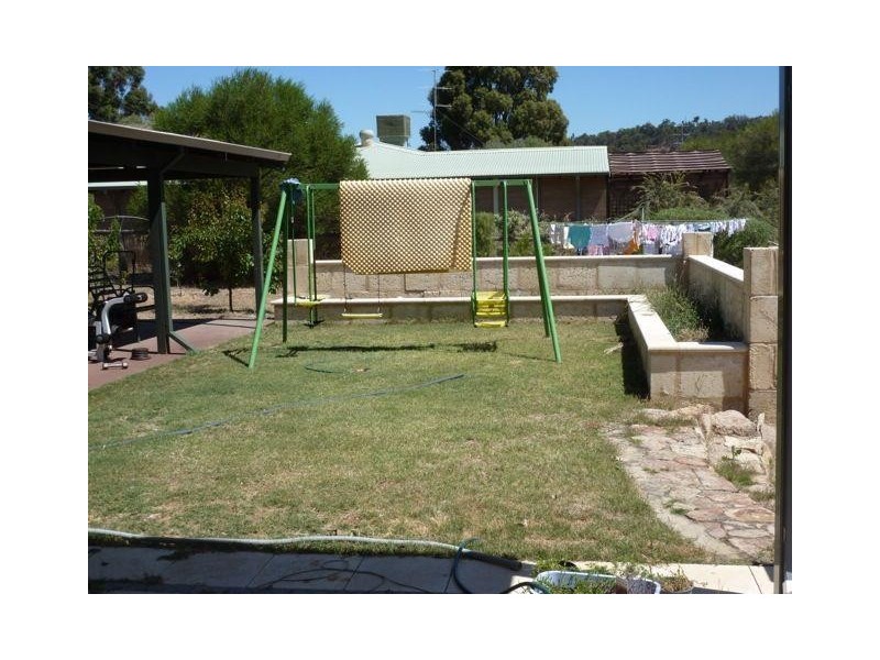 8 Adam Road, Boddington WA 6390