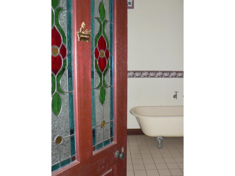 62 Gulliver road, Waroona WA 6215