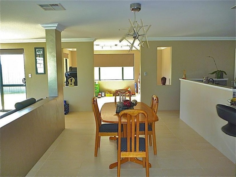 9 Jolly Rambler Boulevard, Ravenswood WA 6208