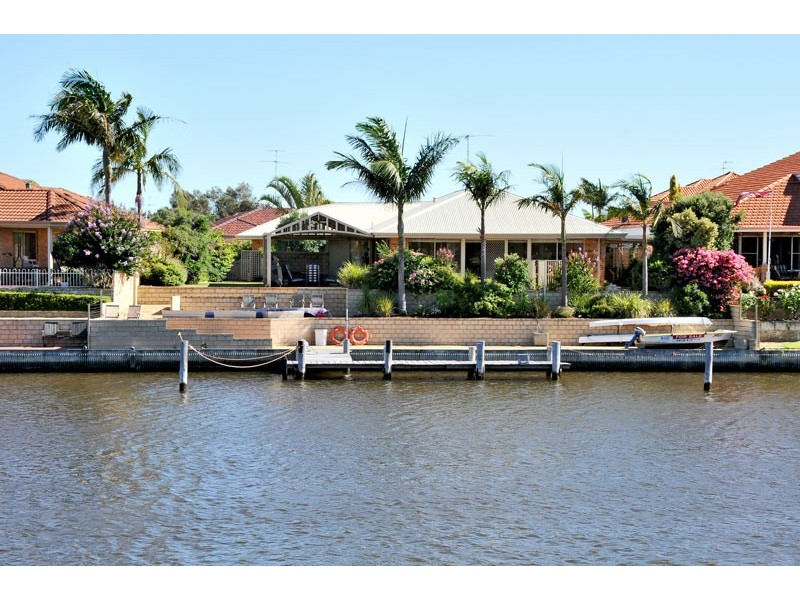 18 Heron Place, South Yunderup WA 6208