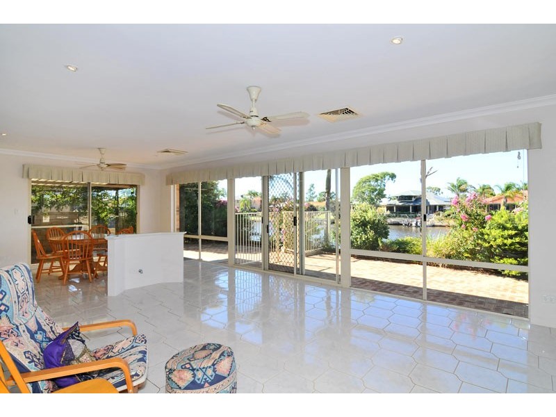 18 Heron Place, South Yunderup WA 6208