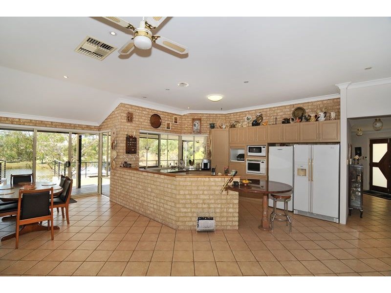 82 Heron Place, South Yunderup WA 6208