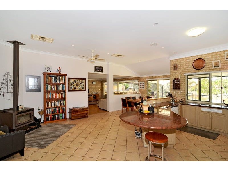 82 Heron Place, South Yunderup WA 6208