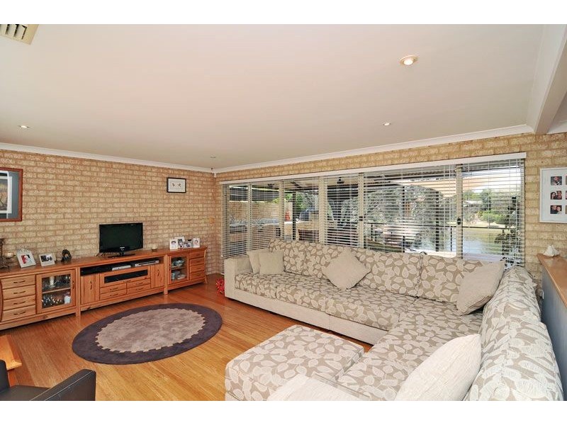 82 Heron Place, South Yunderup WA 6208