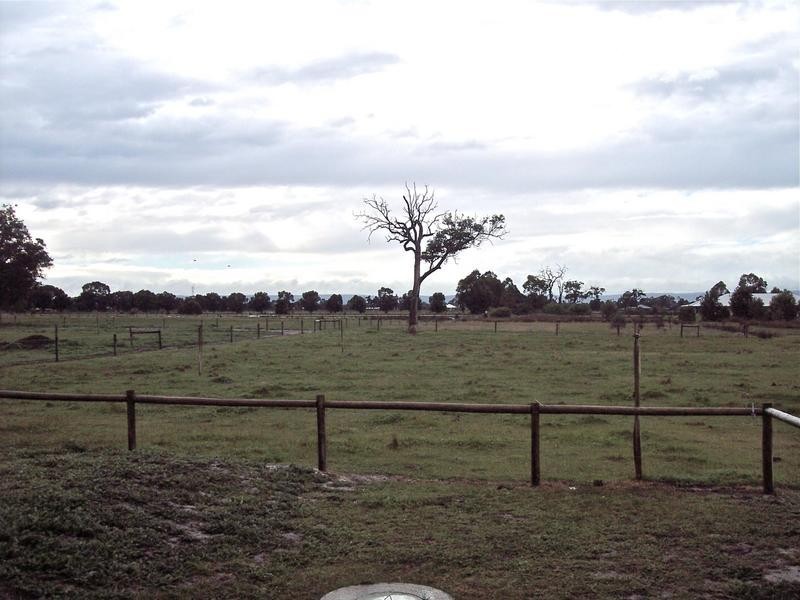 214 Holmes Parade, West Pinjarra WA 6208