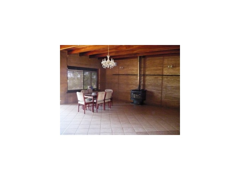 14 Leavy Road, Waroona WA 6215