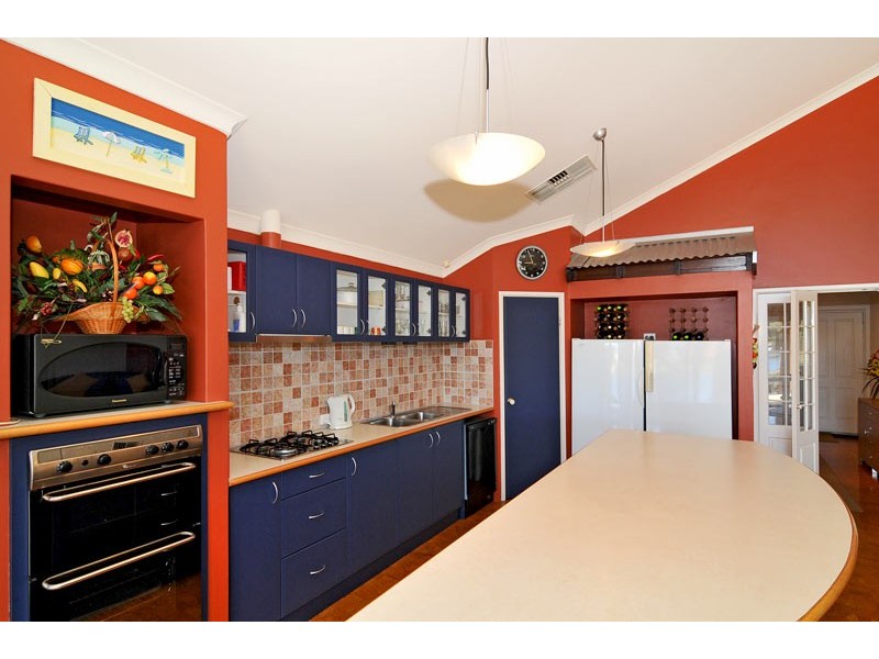 40 Banksia Terrace, South Yunderup WA 6208